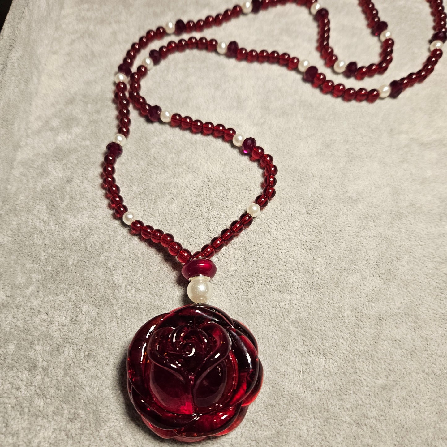 Halskette mit Roter Rose