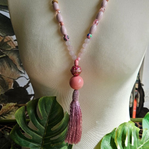 Halskette Rosa mit Quaste