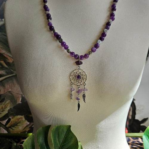 Halskette Amethyst Perlen mit Traumfänger Anhänger