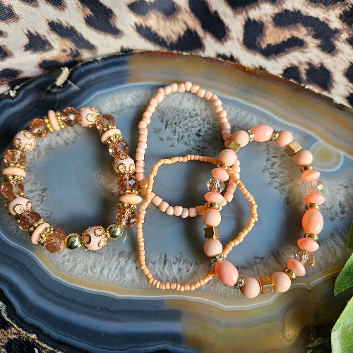 Armbänder rosa Perlen 4er-Set