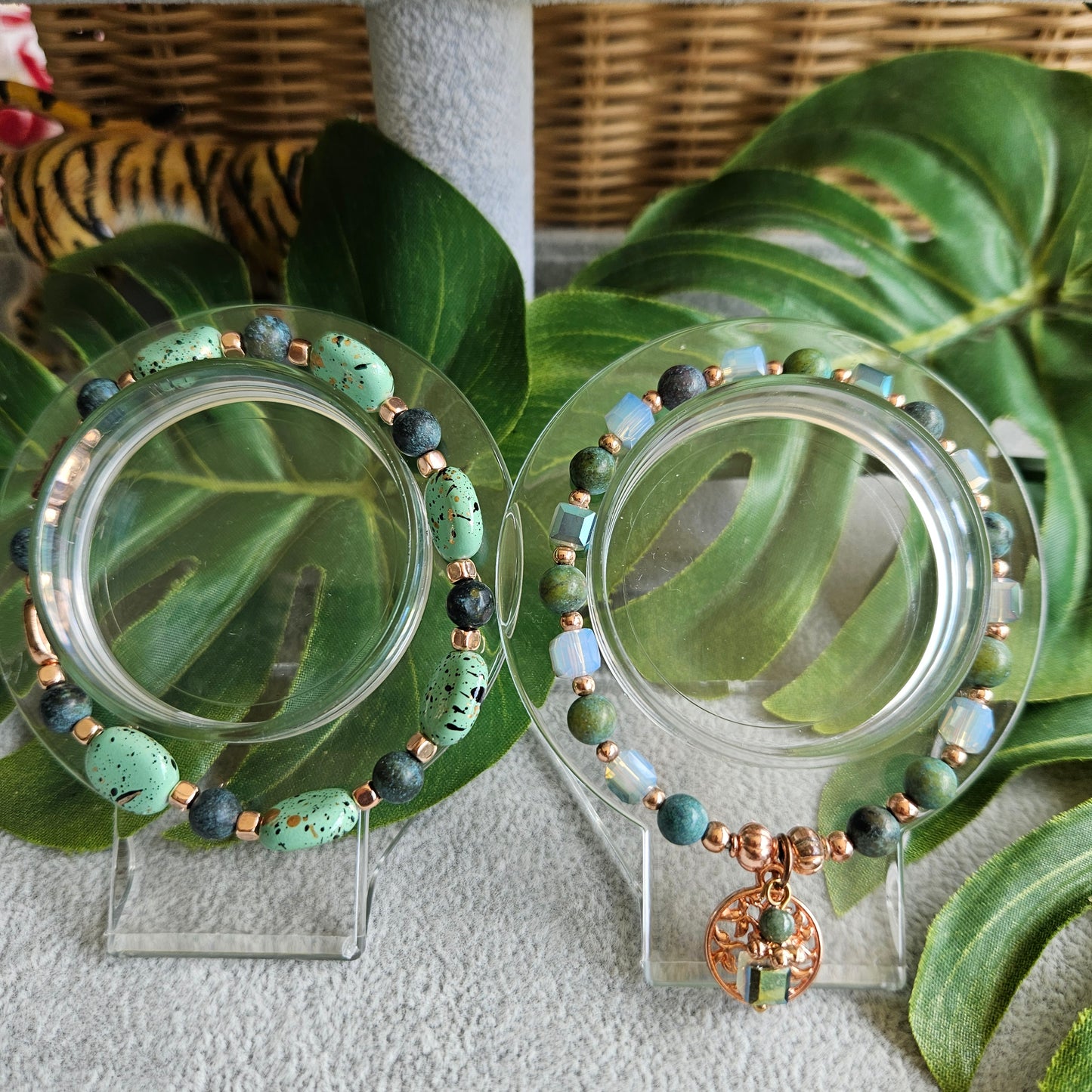 Armbänder grün Perlen