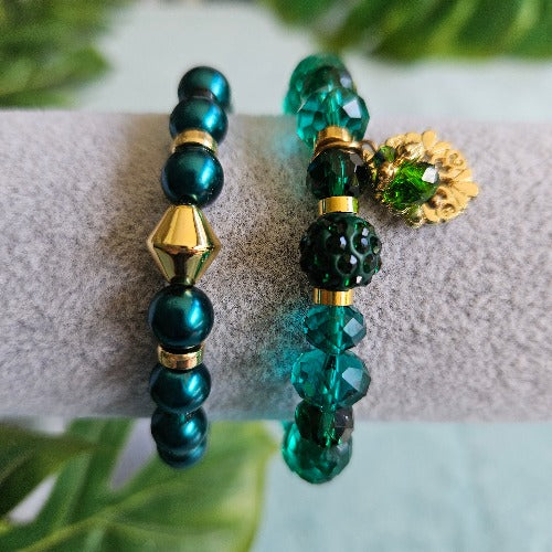 Armbänder Perlen 2er-Set türkis mit Glücksanhänger