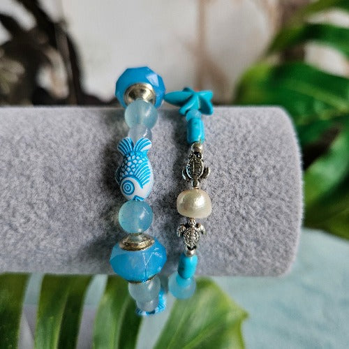 Armbänder hellblau Perlen