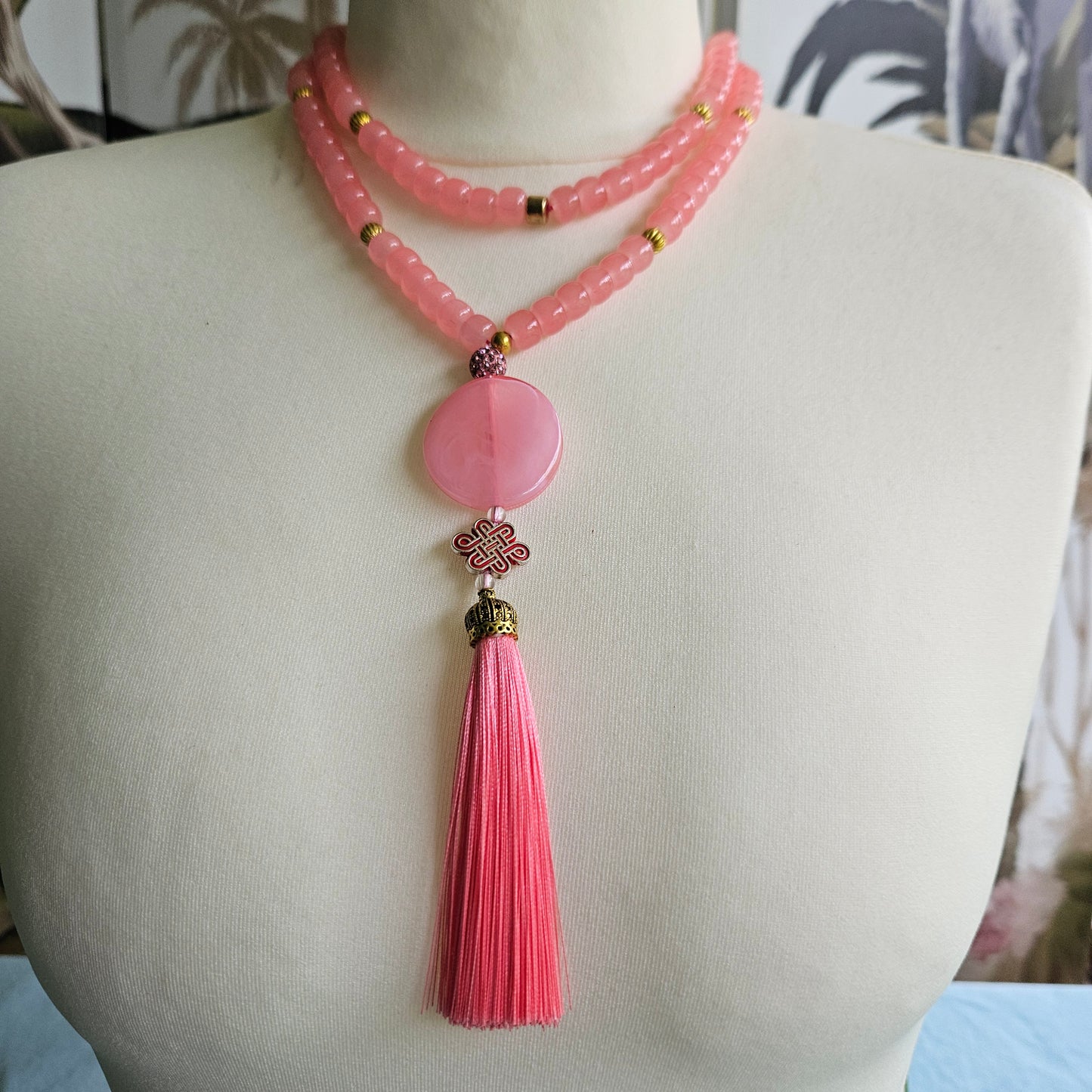 Halskette Glasperlen rosa mit Anhänger Quaste