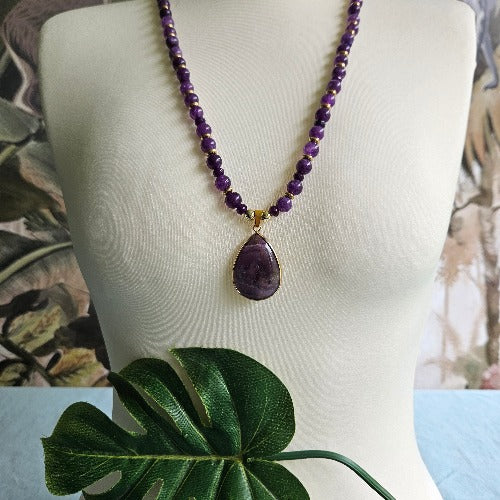 Halskette Amethyst Perlen und Anhänger