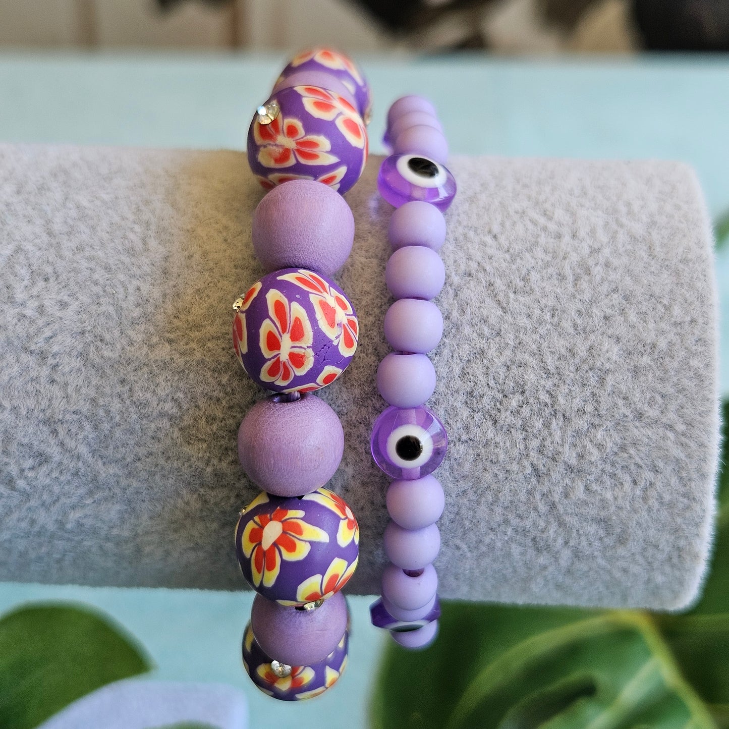 Armbänder Perlen Lila mit Blumen