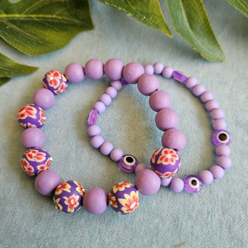 Armbänder Perlen Lila mit Blumen