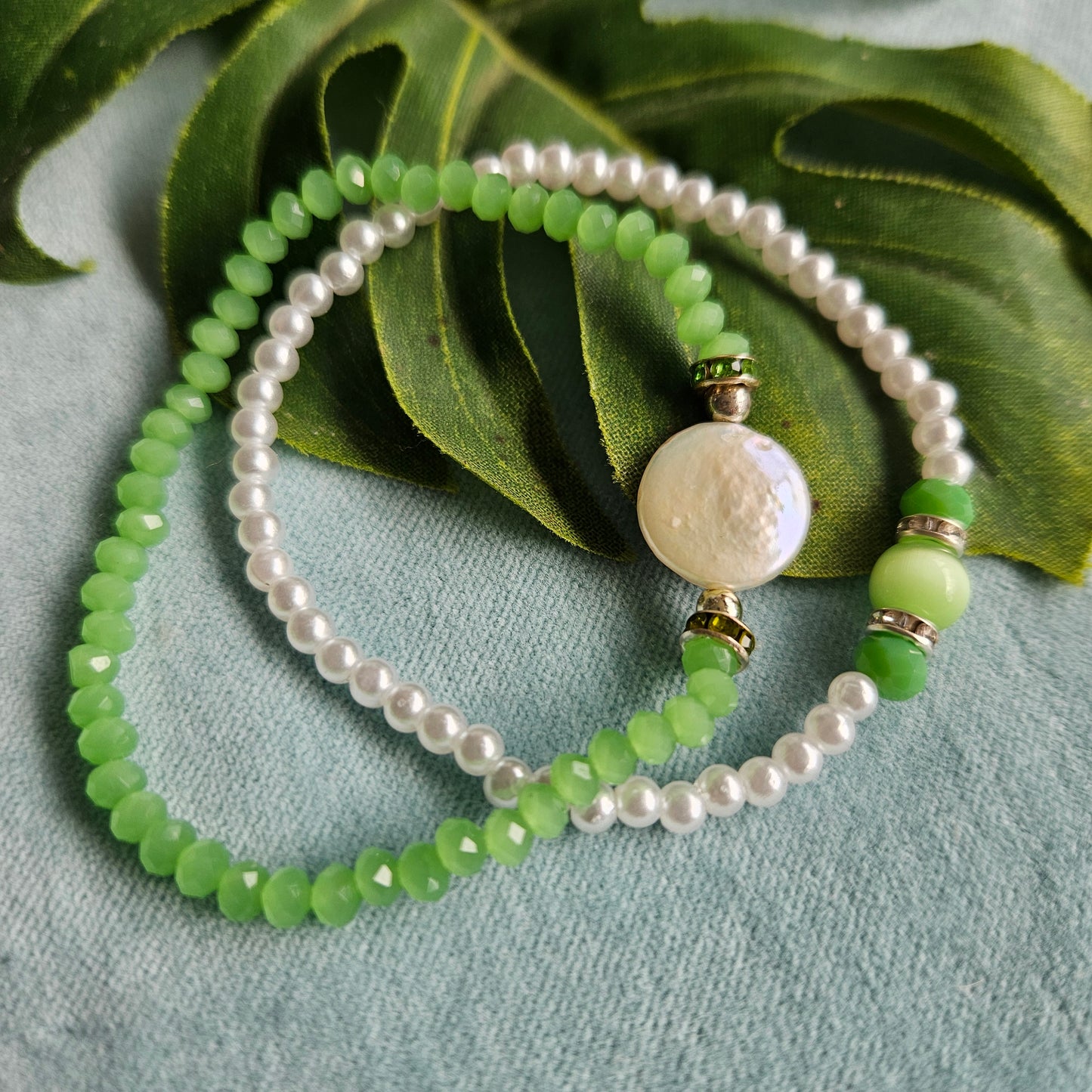 Armband 2er-Set Perlen grün/weiß