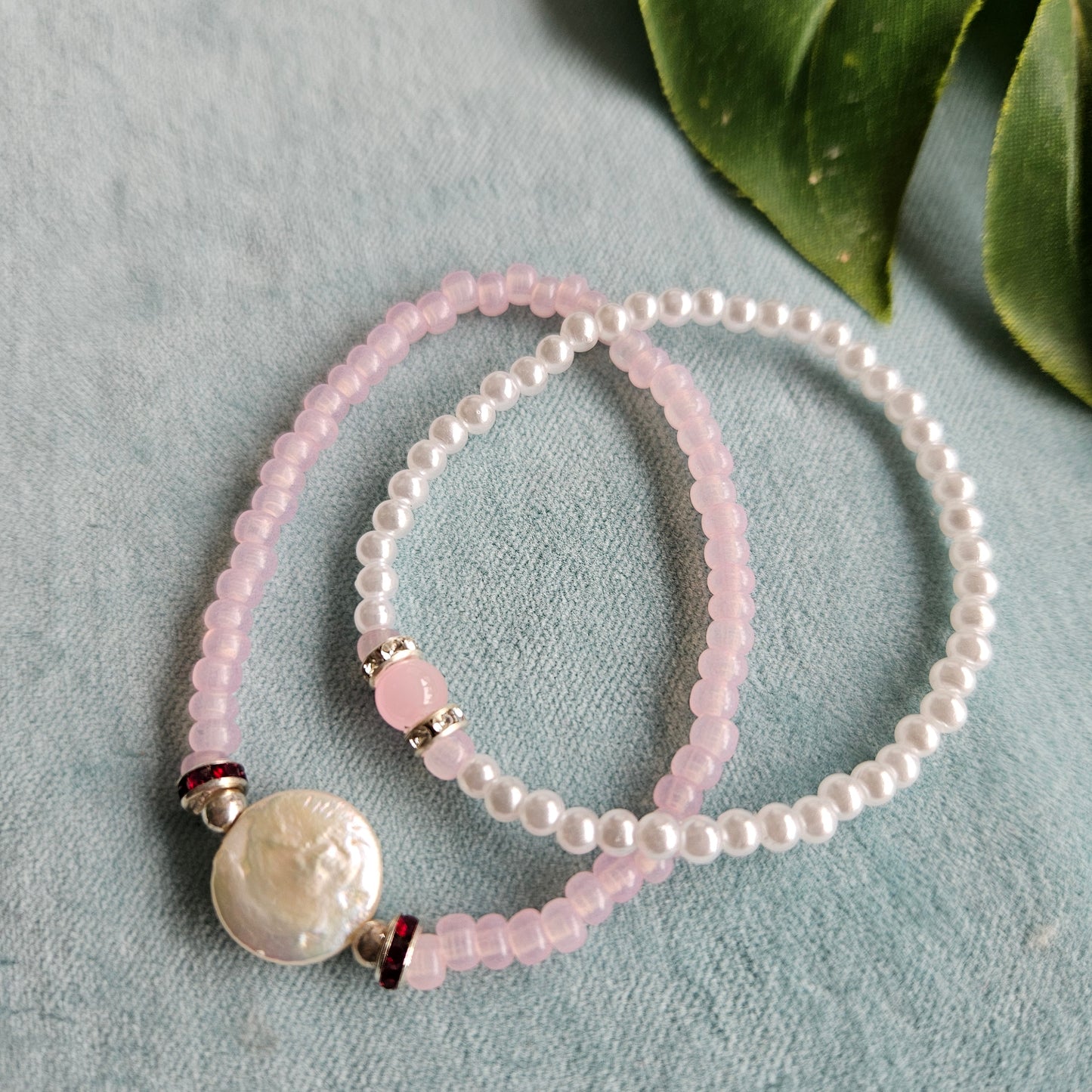 Armbänder mit echten Perlen