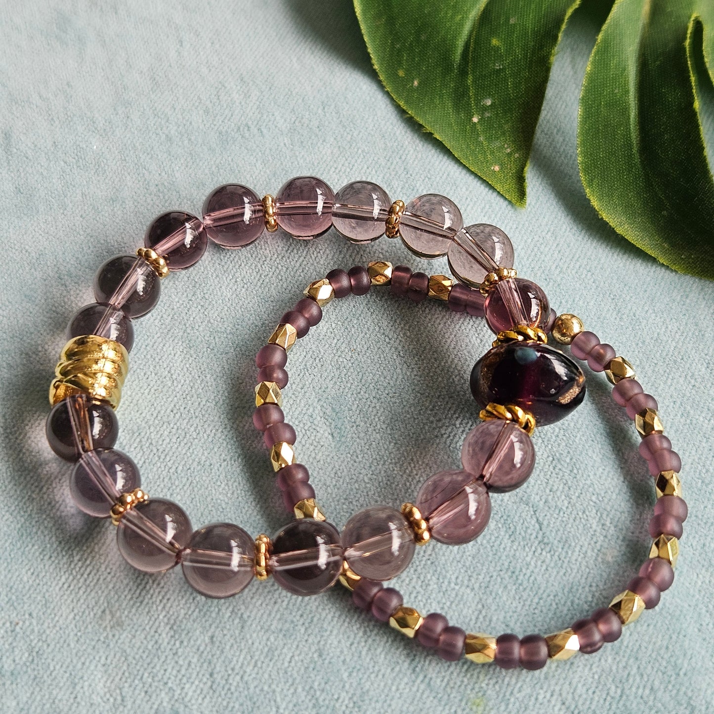 Armbänder Glasperlen lila