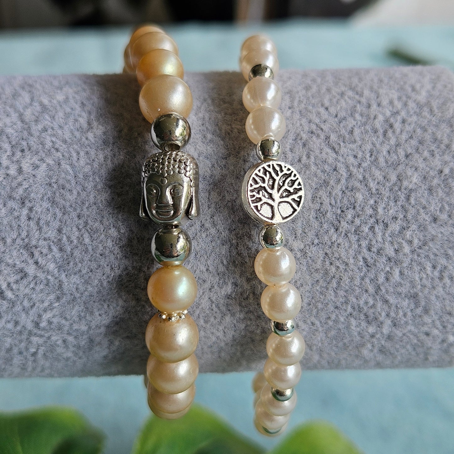 Armbänder Perlen und Motiv Perlen Silber