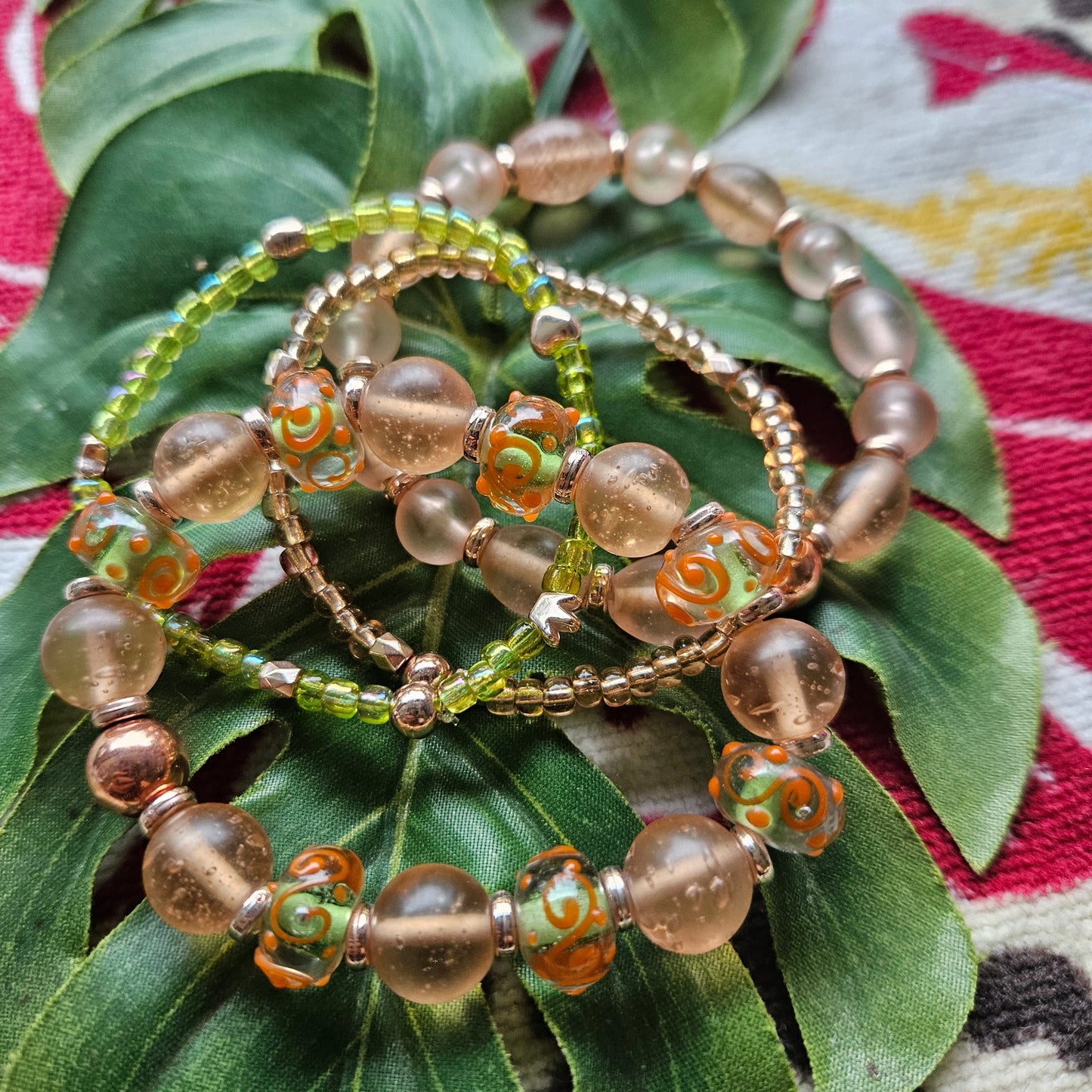 Glasperlen Armbänder 4 Stück Rose mit Grün