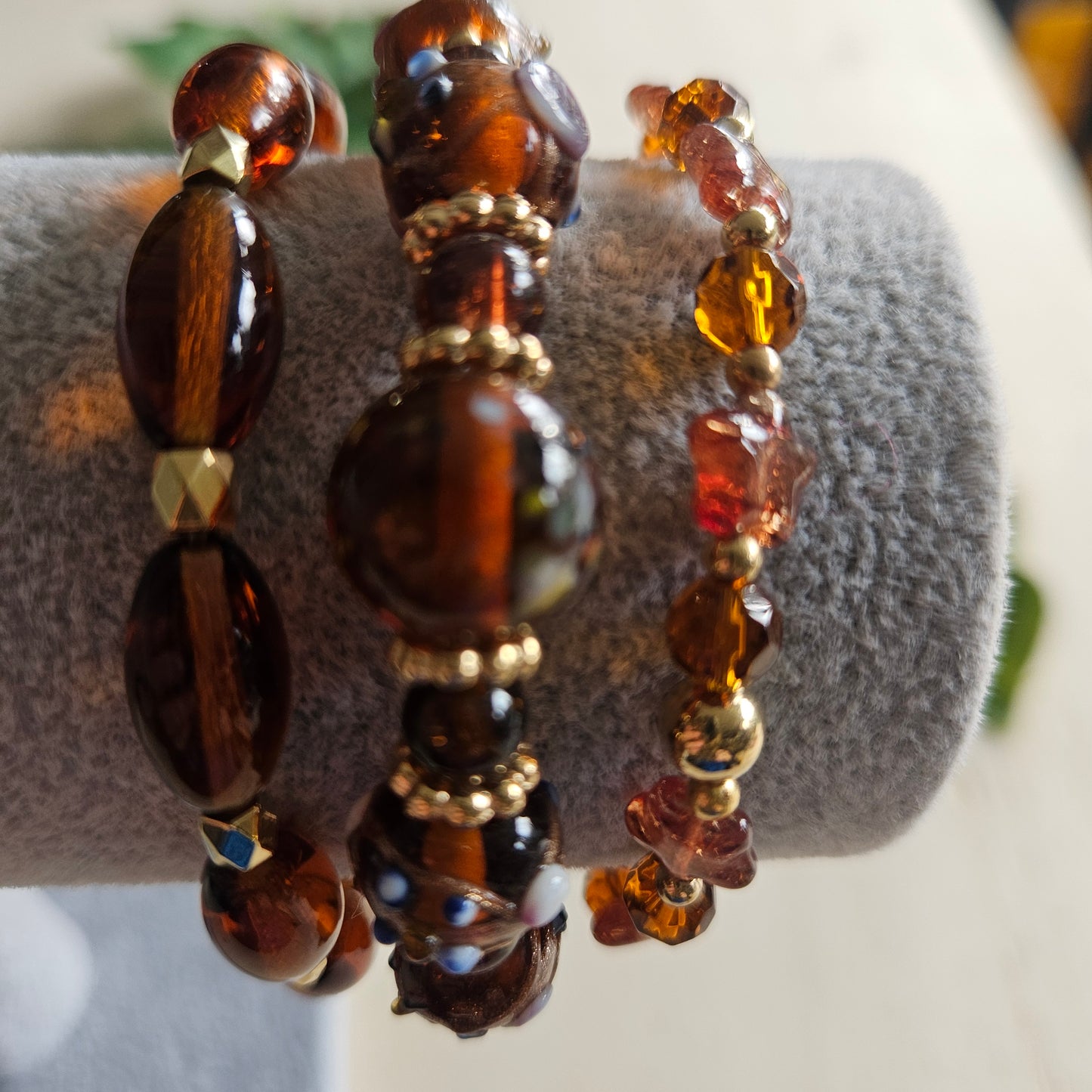 Armbänder Glasperlen braun gemustert