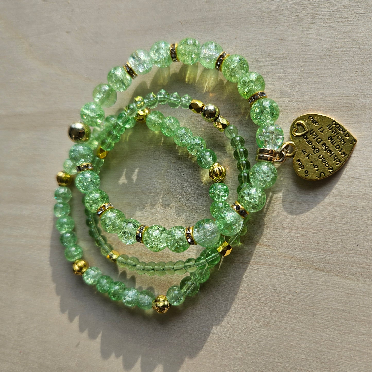 Armbänder Perlen grün mit Herz 3 er Set