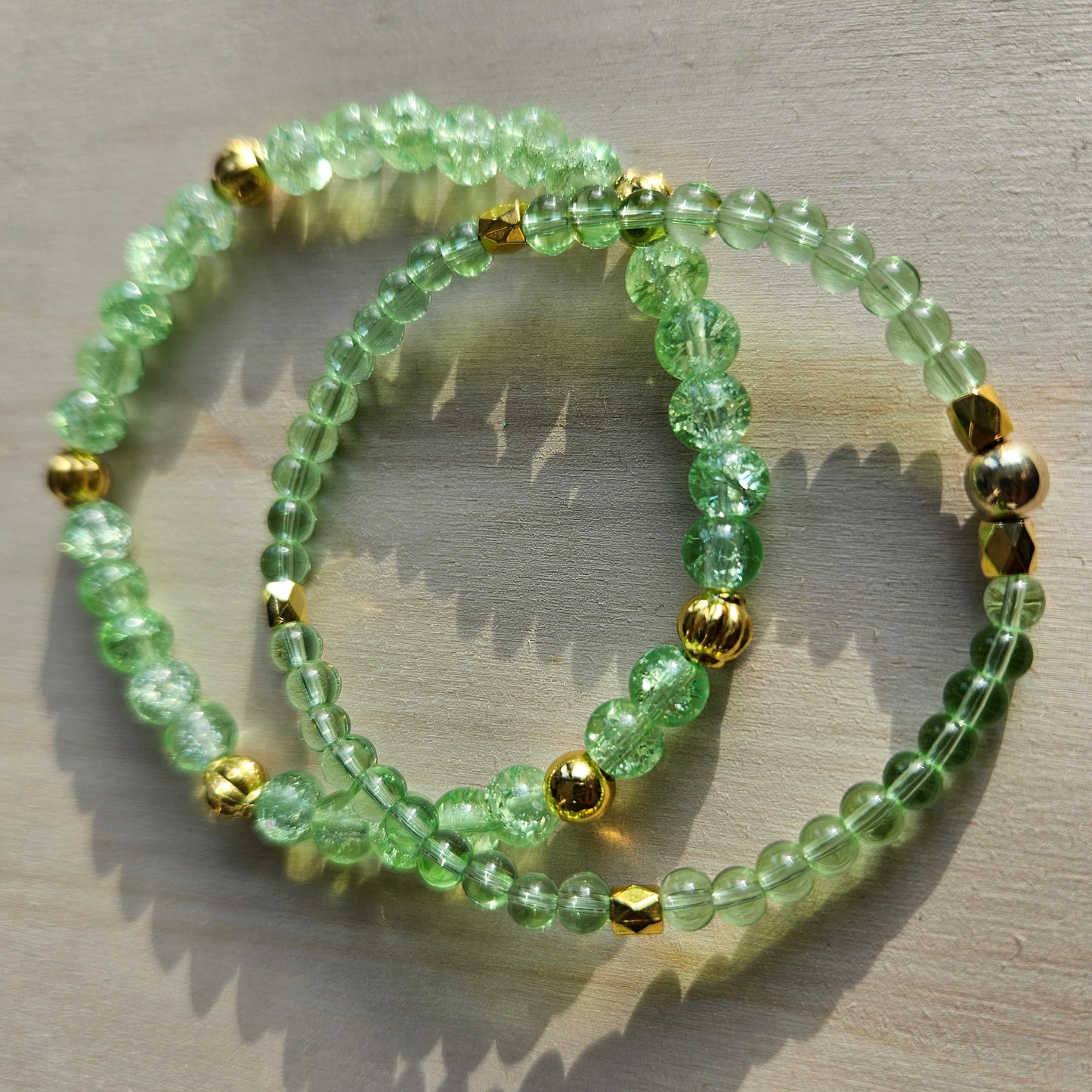 Armbänder Perlen grün mit Herz 3 er Set