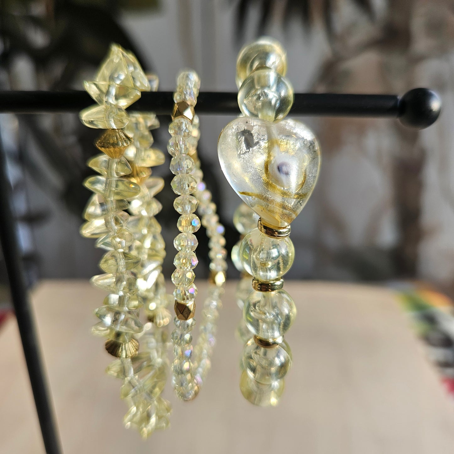 Armbänder Perlen gelb mit Herz 3 er Set