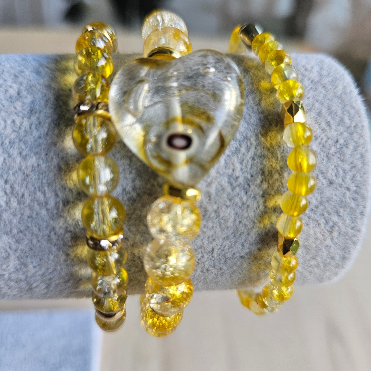 Armbänder Glas hellgelb 3 er Set mit Herz