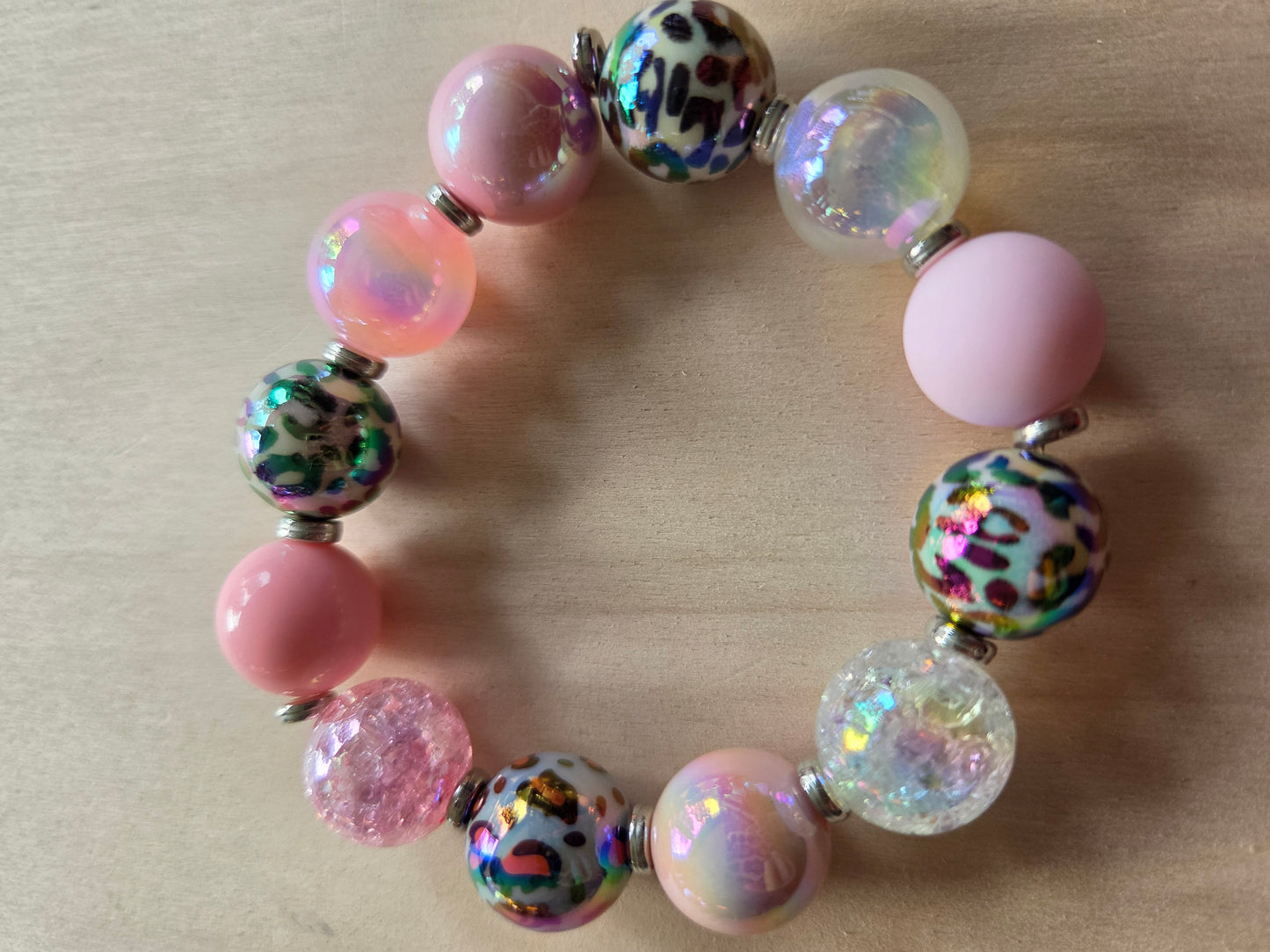 Armband Rosa Acryl UV Glitzer und Leopard Perlen