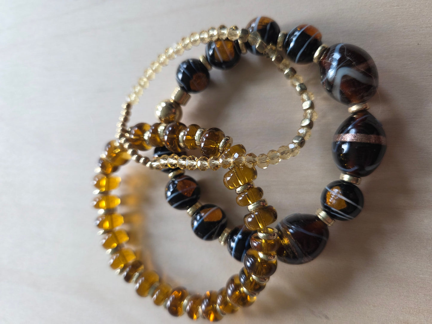 Armbänder 3 er Set schönes braunes Glas