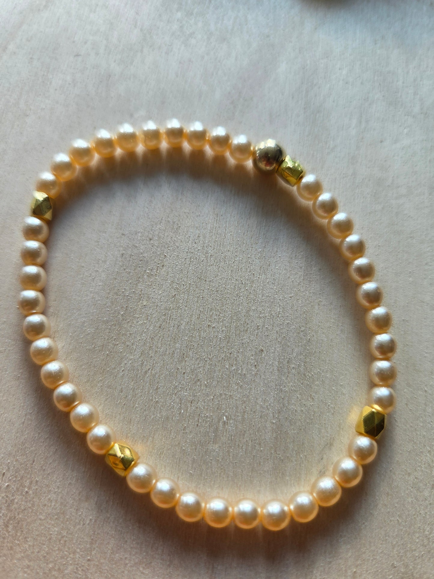 Armbänder Perlen Beige mit Schmuckstein 3 er Set