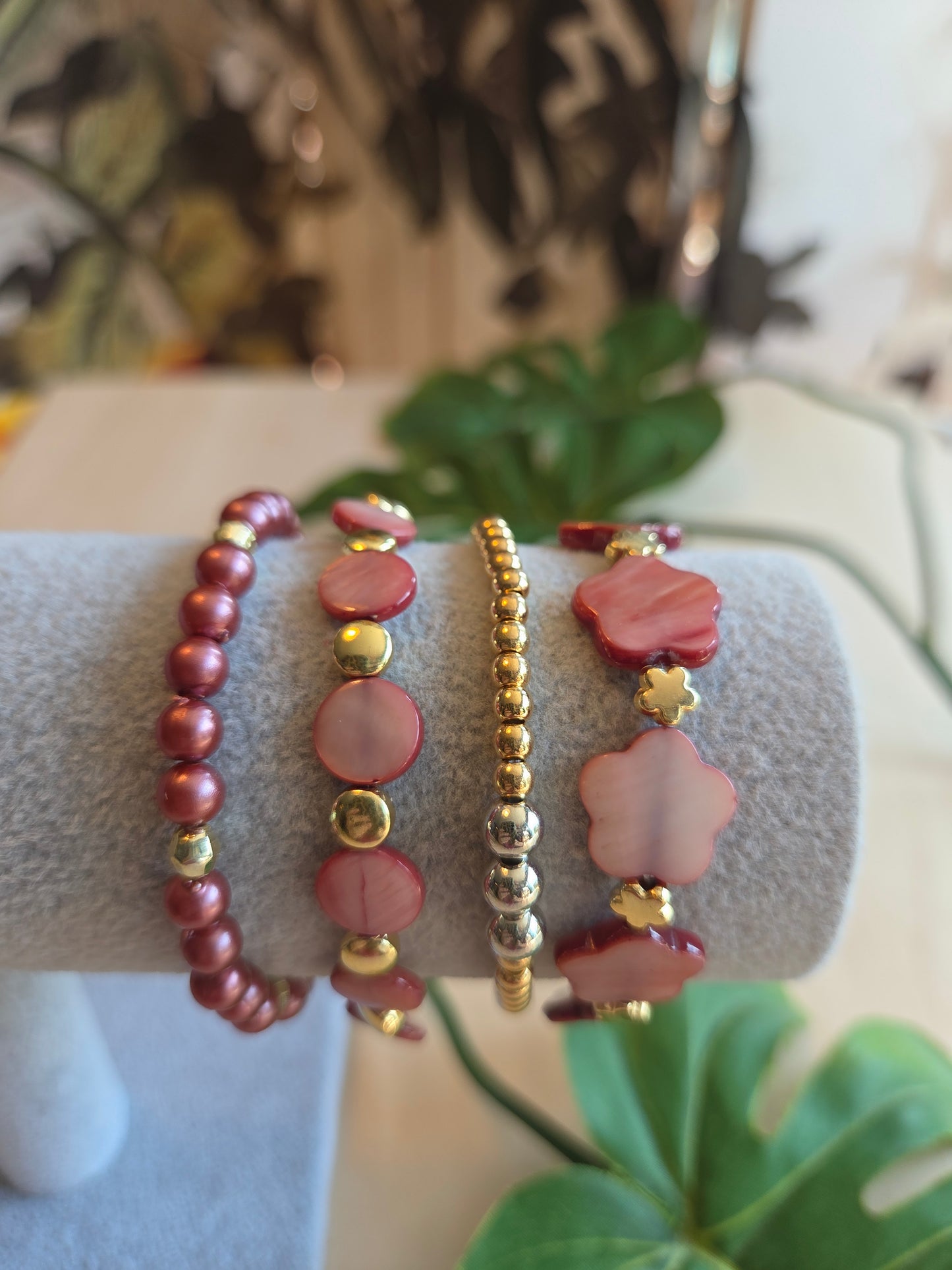Armbänder Perlen 4 er Set braun/goldfarbig