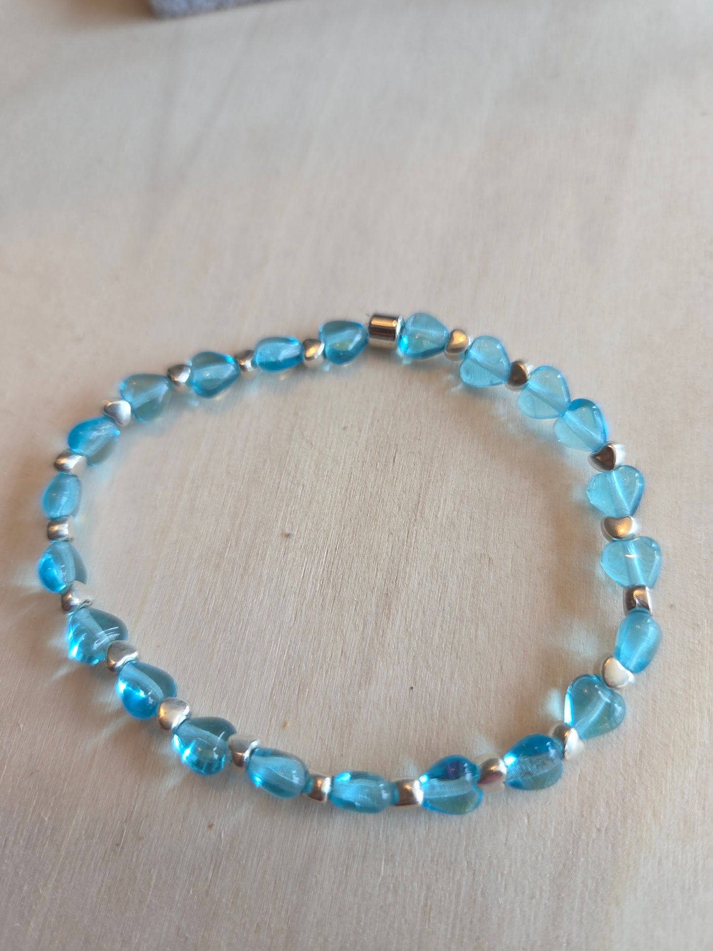 Armbänder Glas Perlen blau mit Herzen3 er Set