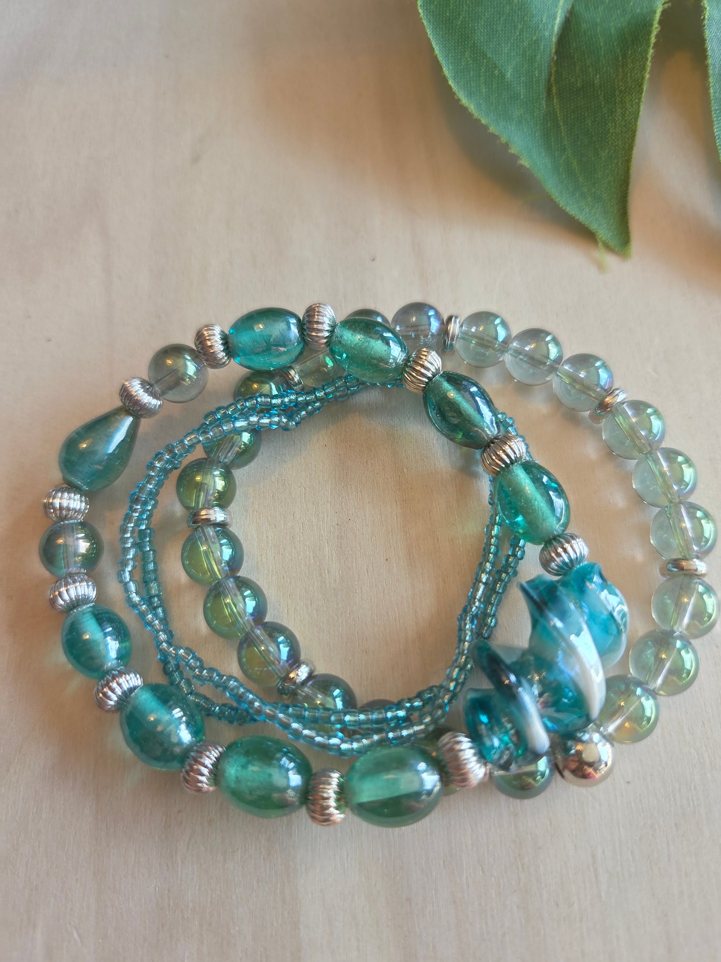 Armbänder Perlen hellblau Glas 4 er Set