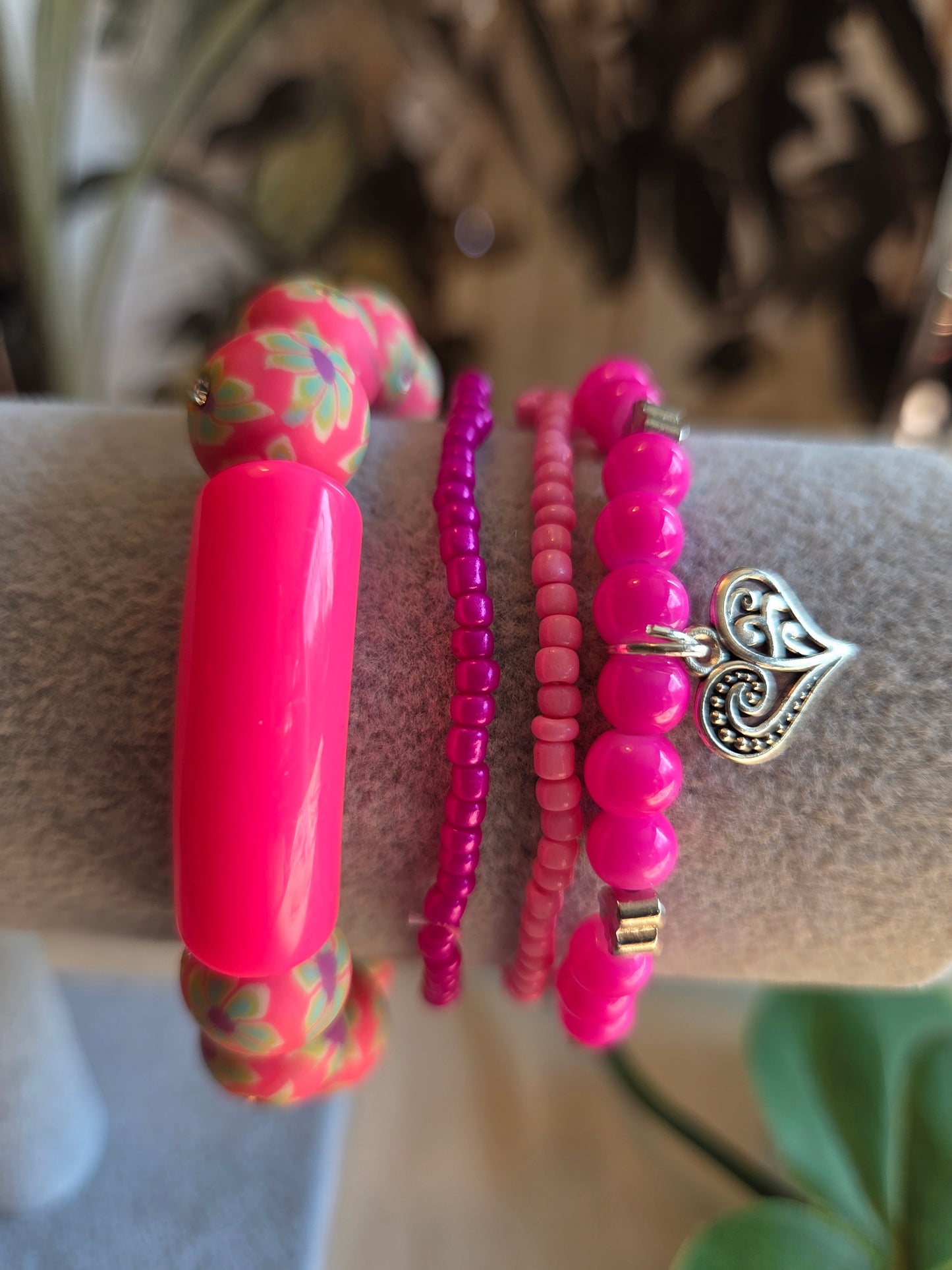 Armbänder Perlen 4 er Set Pink mit Blumenmuster
