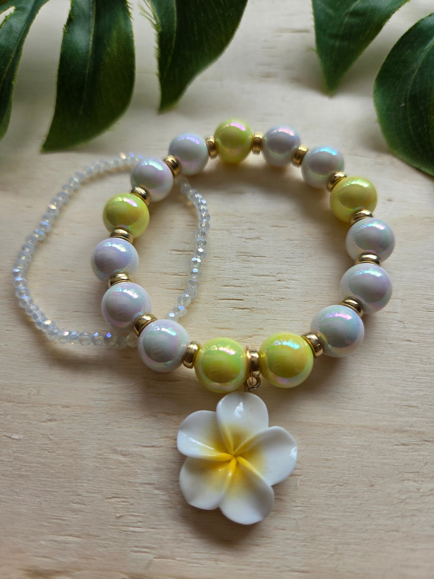 Armbänder Hibiskus Blüte gelb/weiß 2er-Set