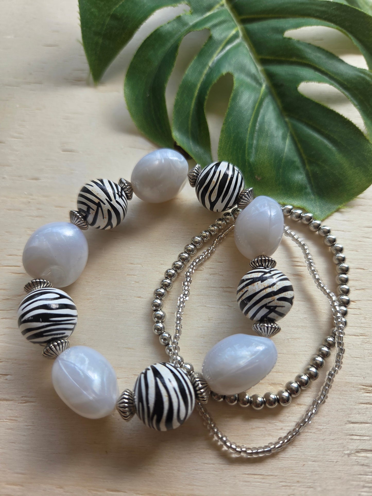 Armbänder mit Tigermuster Perlen schwarz/weiß 3er-Set