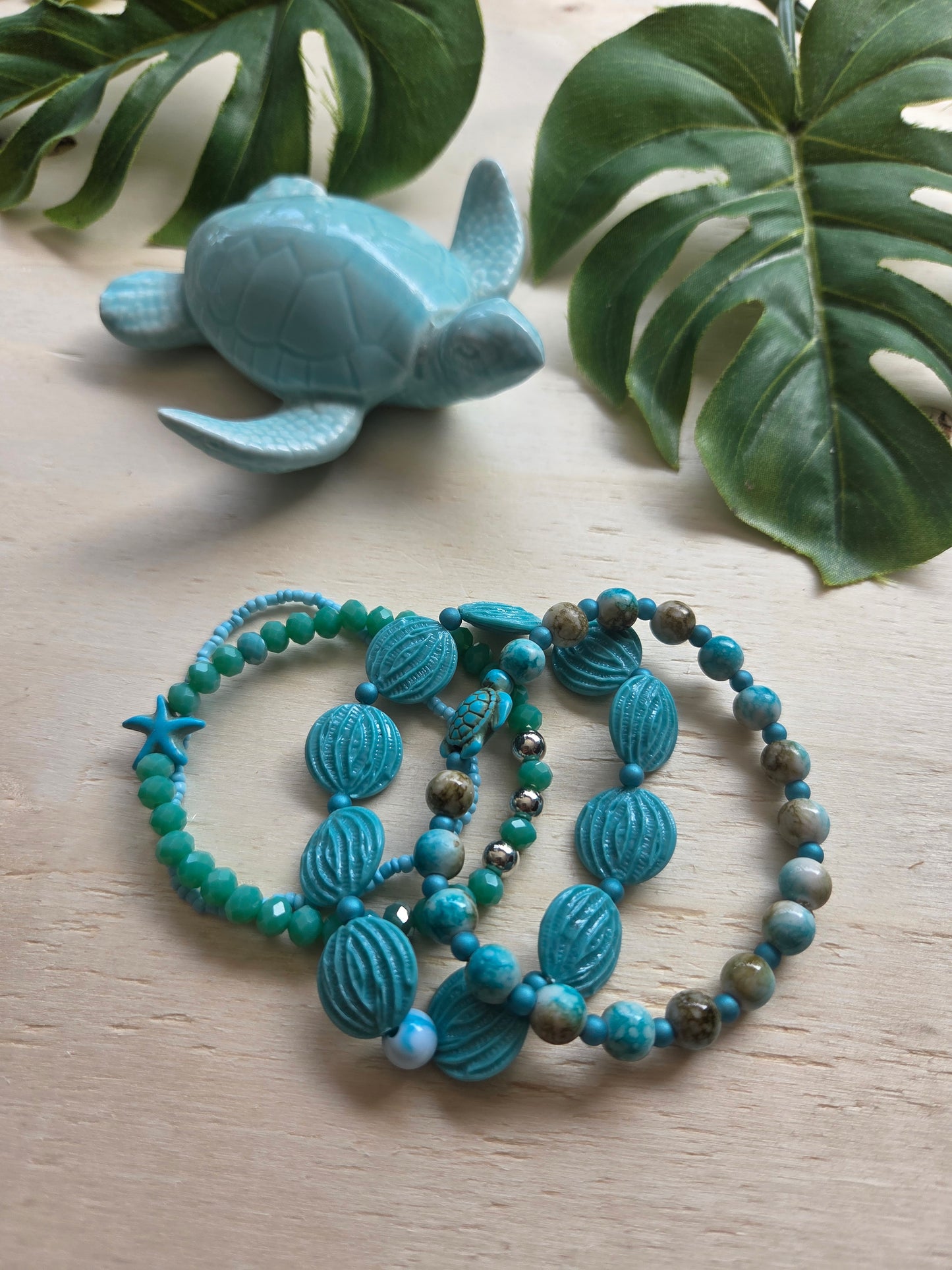 Armbänder Türkis 4er-Set Meeresmotive