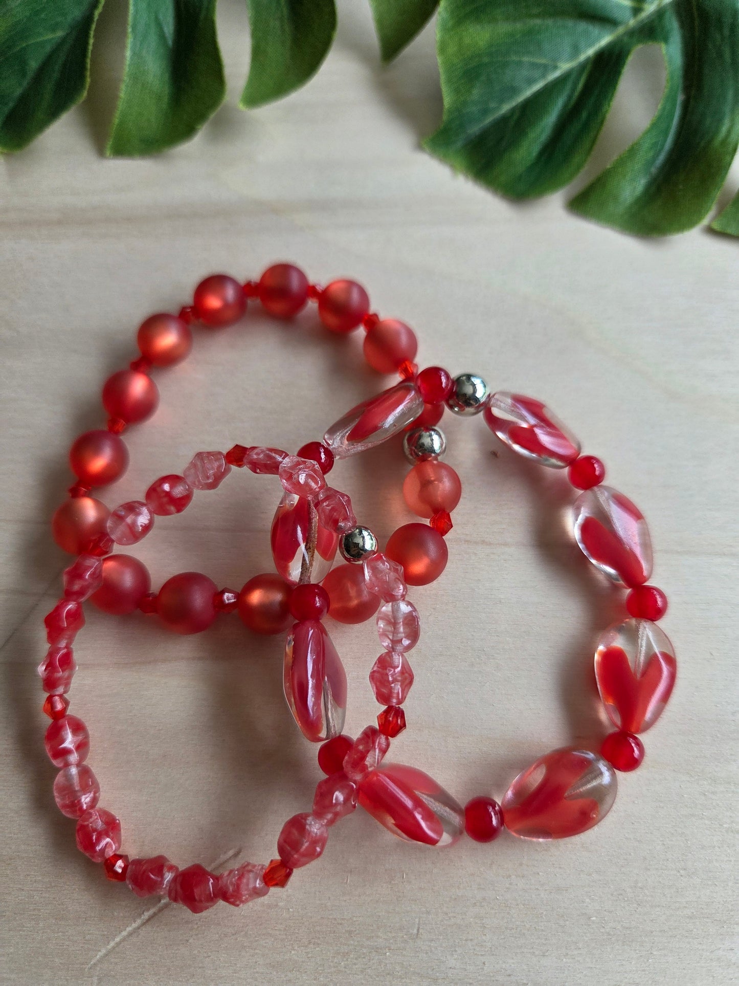 Armbänder schönes Glas rot 3er- Set