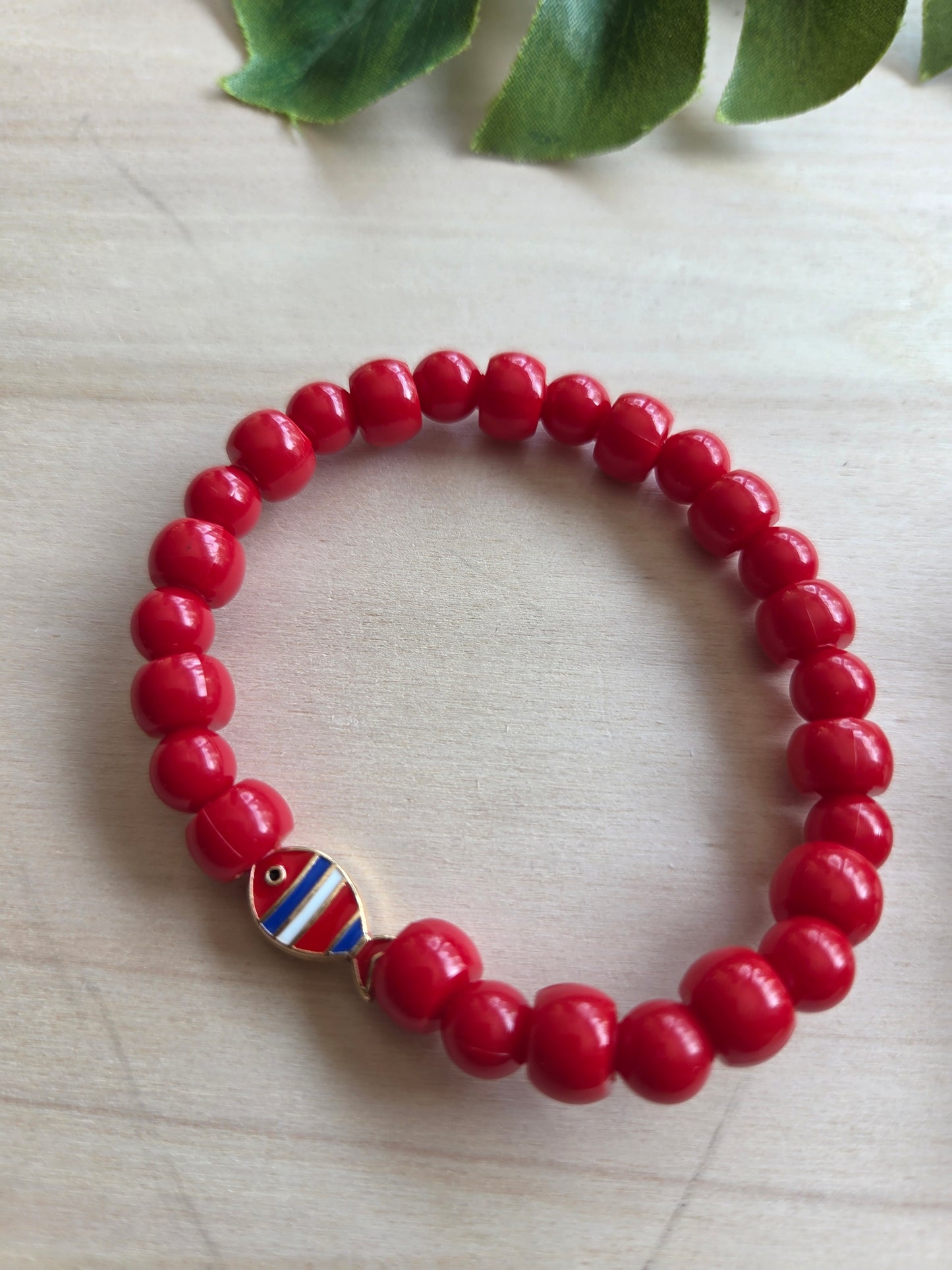 Armbänder Big Perlen Rot und AB mit Fisch 2er-Set