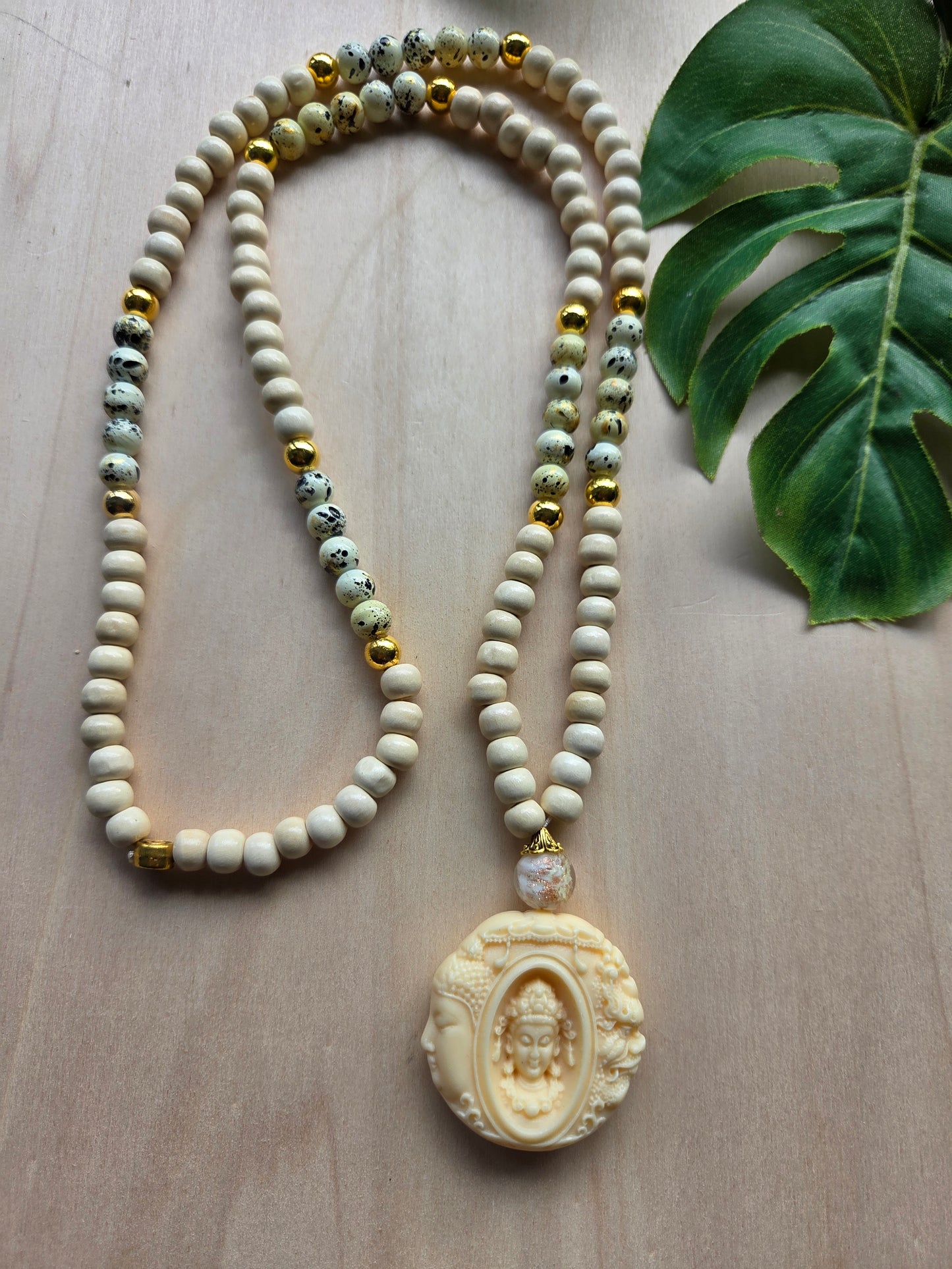 Halskette Buddha AH beige