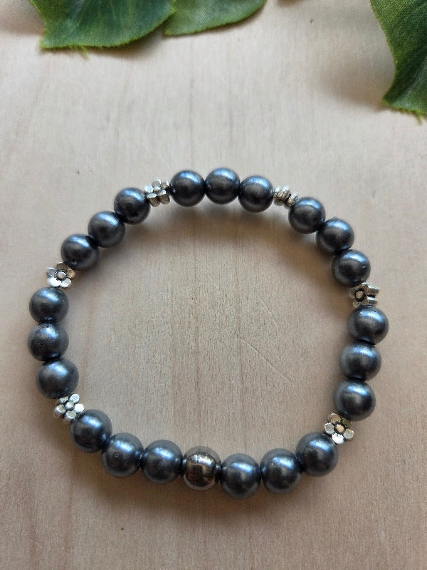 Armbänder grau 4 er Set schöne Perlen