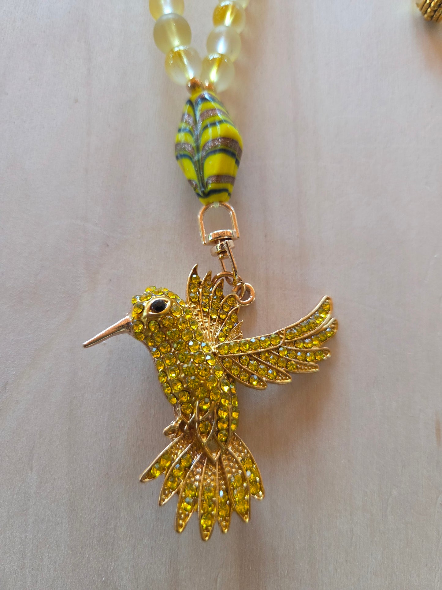 Halskette Glas Gelb mit AH Paradiesvogel