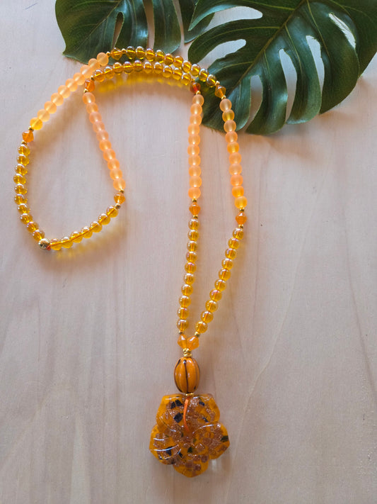 Halskette Glas Orange mit AH Glas Blüte