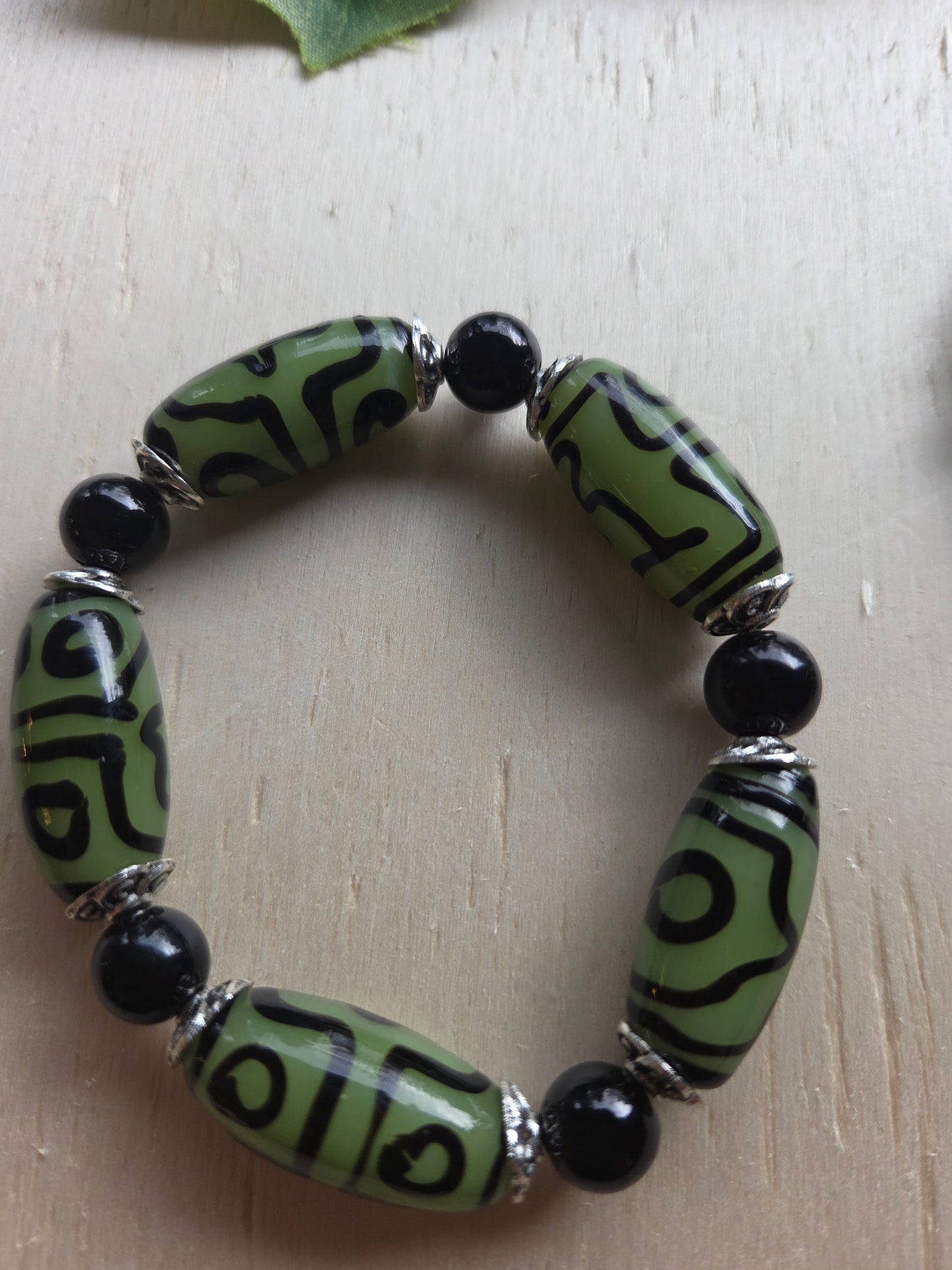 Armbänder 3er Set Große Perlen Oliv/schwarz