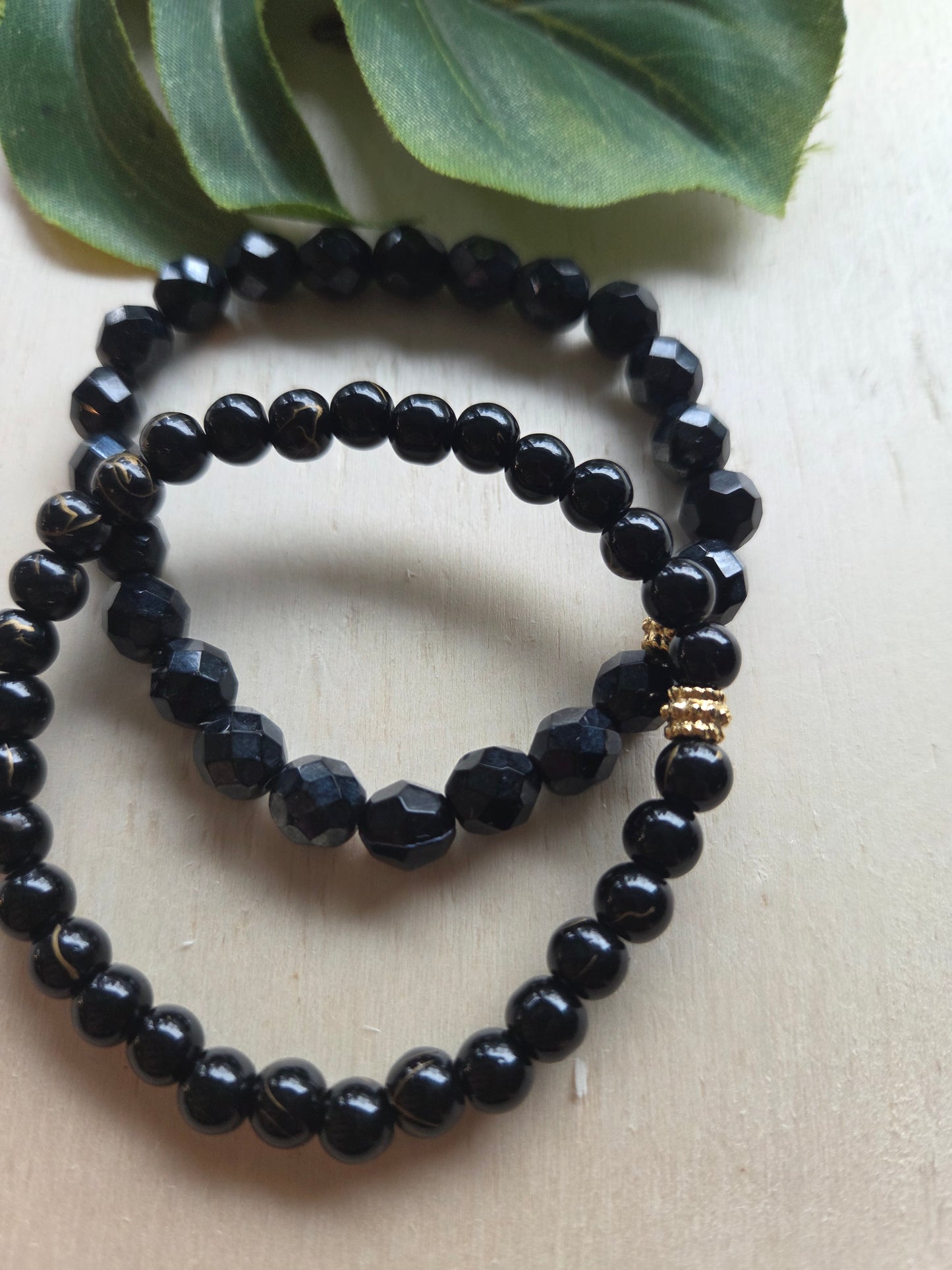 Armbänder 3er Set schwarz mit Blüten Perlen