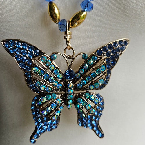 Halskette Perlen blau Schmetterling Strass