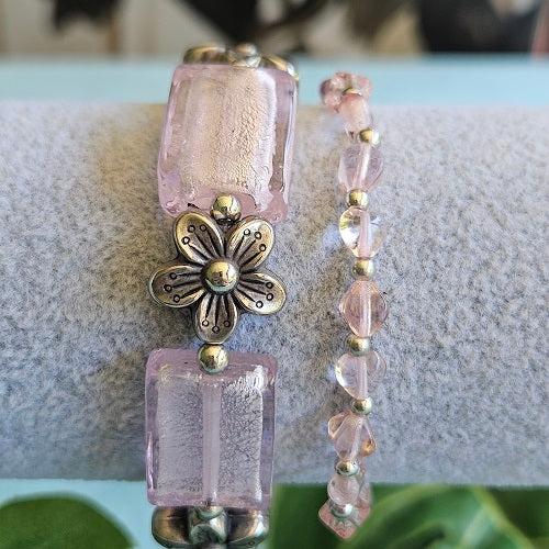 Armbänder Glasperlen  2er-Set rosa mit Blüten