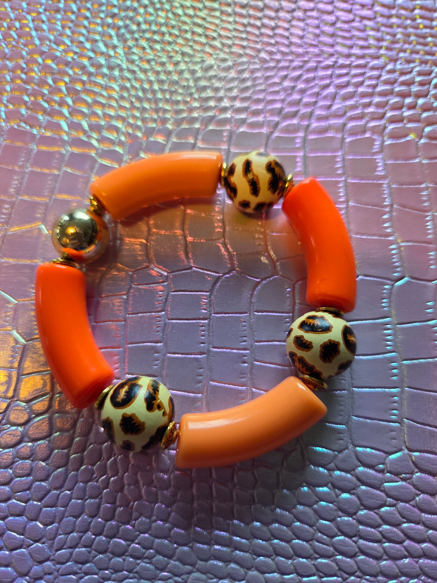 Armband Big Pearls Orange mit Leo Perlen