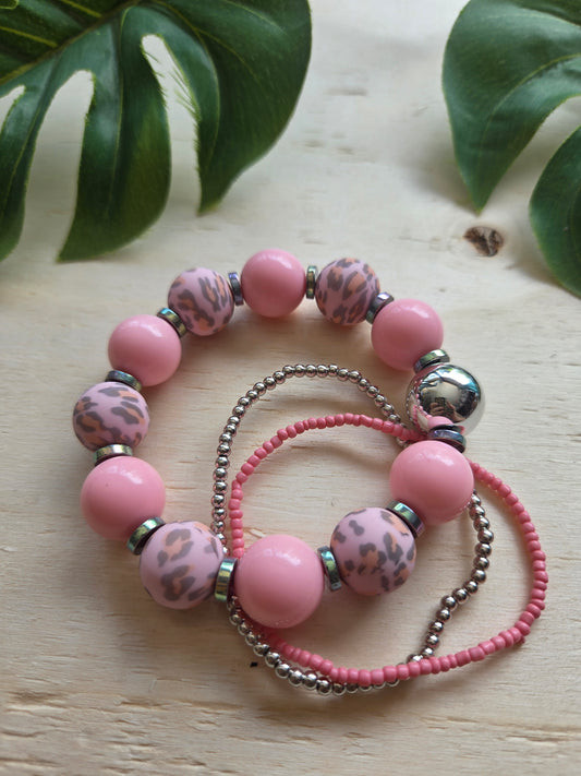 Armbänder mit Leo Kugeln Rosa 3er-Set