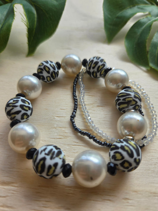 Armbänder mit Leo Kugel und Perlen 3er-Set
