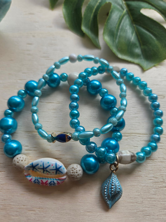Armbänder mit Muschel und Anhänger blau 3er-Set