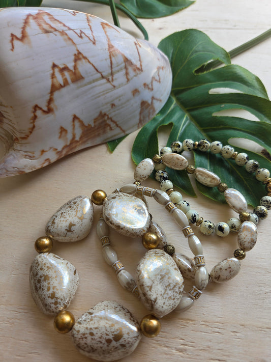 Armbänder  Big Kugeln  beige 4er-Set