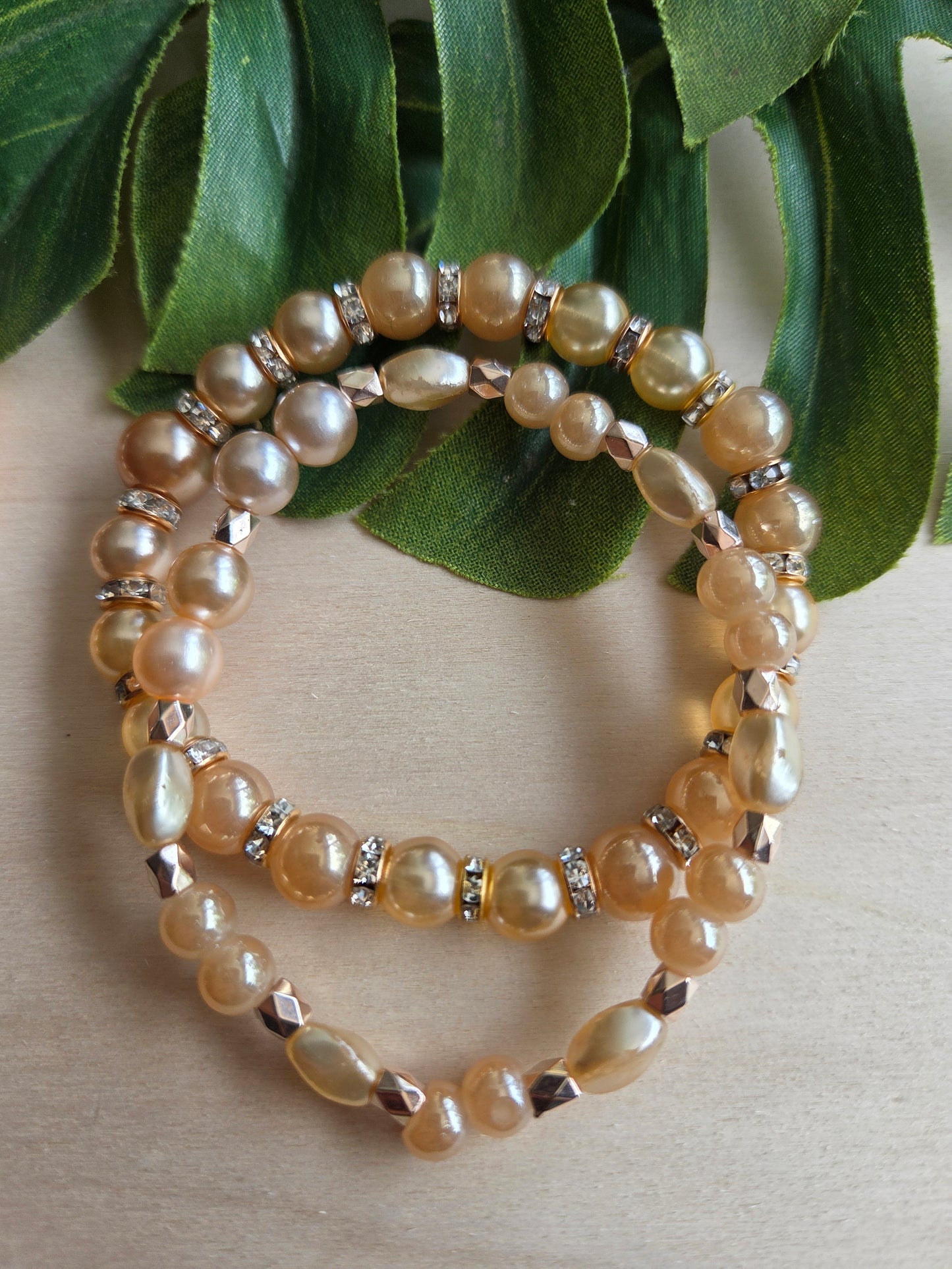 Armbänder mit AH Lebensbaum beige 3er-Set