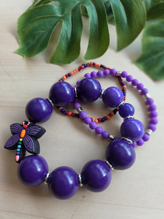 Armbänder Lila mit großem Schmetterling