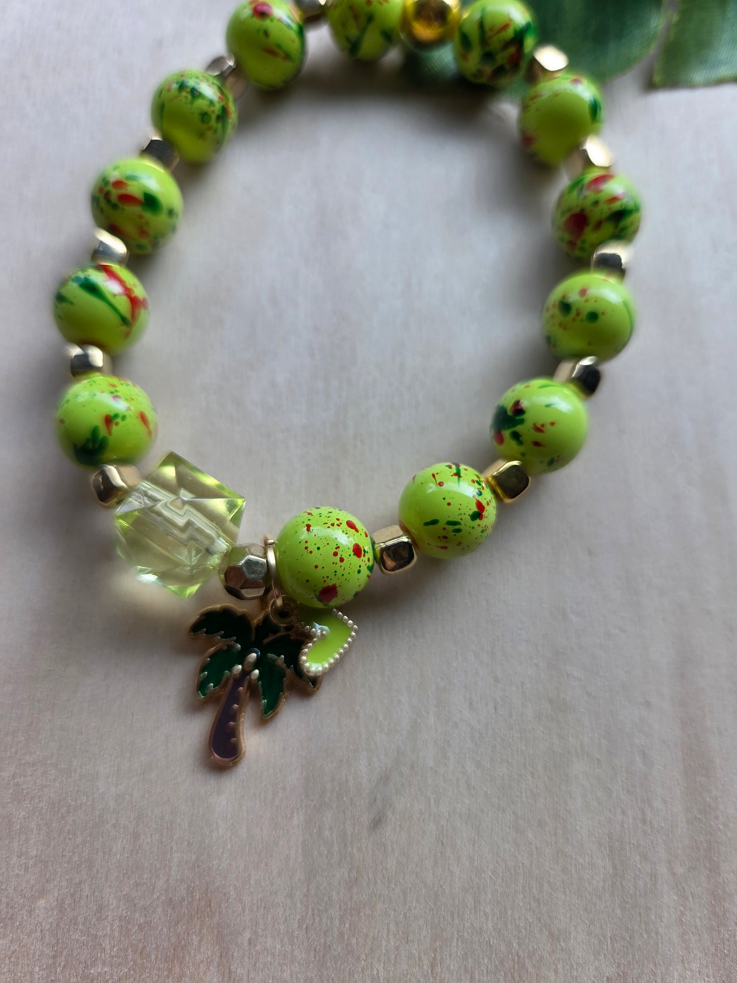 Armbänder mit AH Palme und Herz - Limone 3er-Set