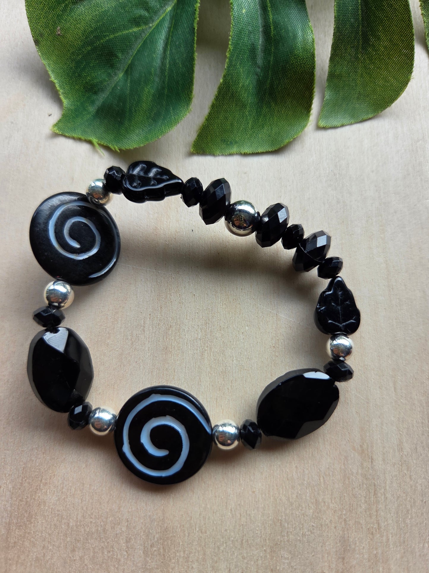 Armbänder schwarz 3er-Set